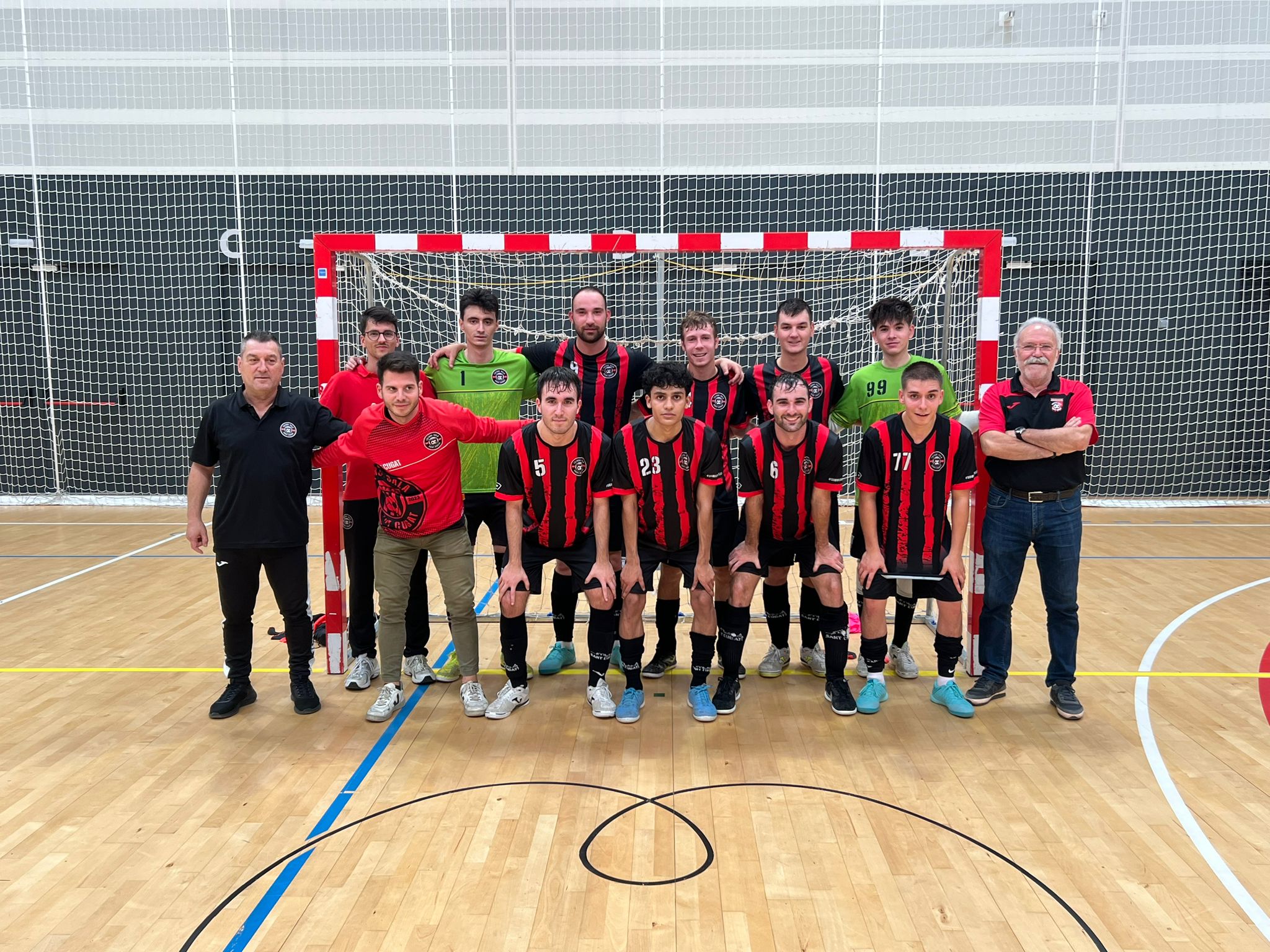 El Futbol Sala Sant Cugat, que continua apostant pels jugadors de la casa, debuta en la lliga rebent el Barri Can Calet CFS