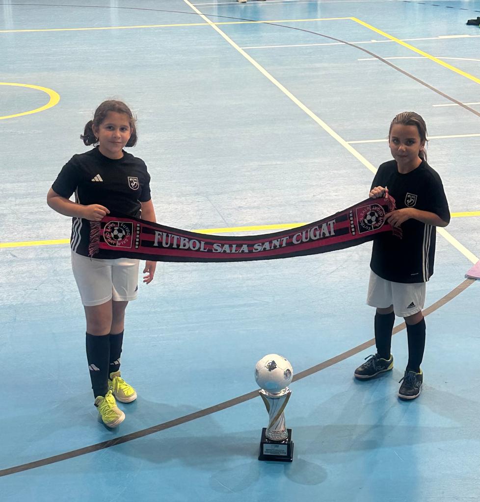 Emma Ruiz i Noor Palau, brillants campiones dels 12ns Campionats Comarcals de Seleccions Base de futbol sala